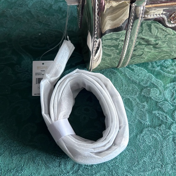 Metallic Gold MICHAEL KORS Small Duffle Crossbody/ Pale Gold - Picture 5 of 9